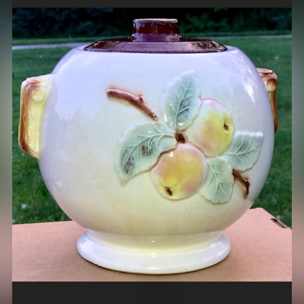 Mid Century Vintage Robinson Ransbottom Roseville Pottery Apple Cookie Jar